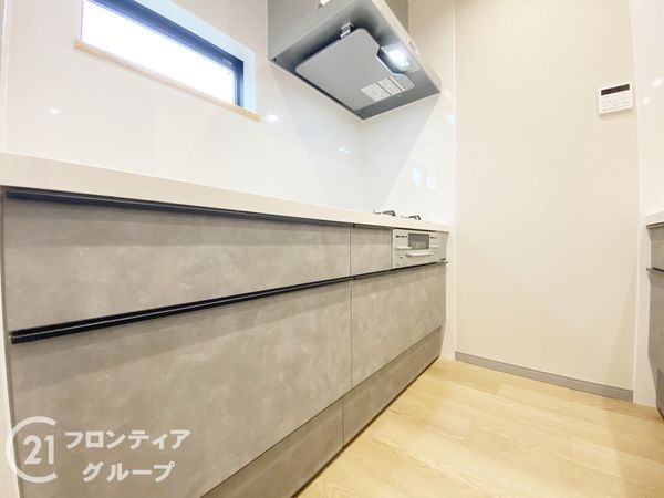寝屋川市宝町　新築一戸建て