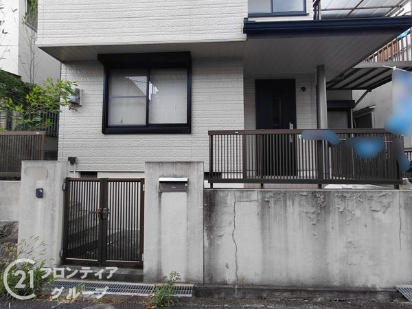 寝屋川市太秦緑が丘の中古一戸建て