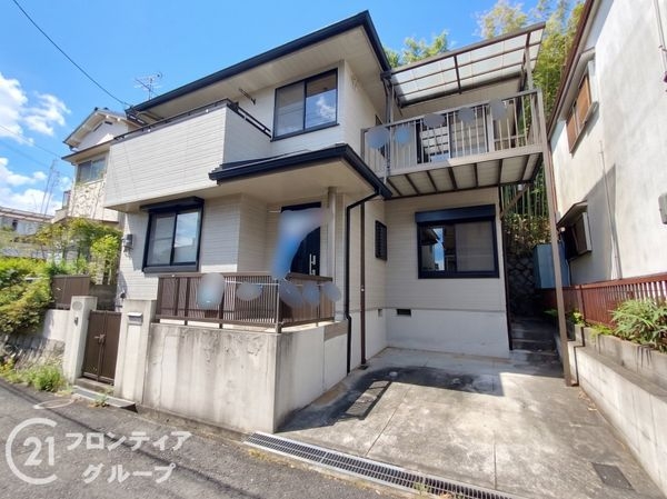 寝屋川市太秦緑が丘　中古一戸建て