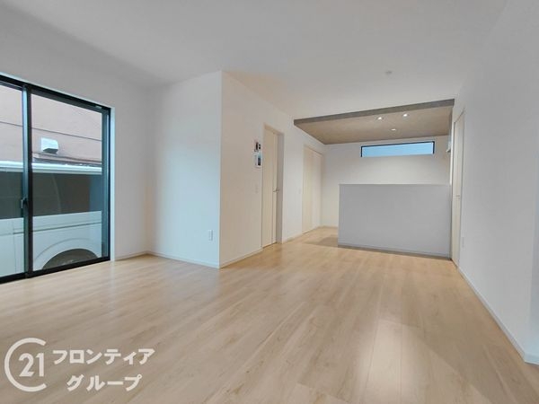 枚方市伊加賀栄町　新築一戸建て　全１区画