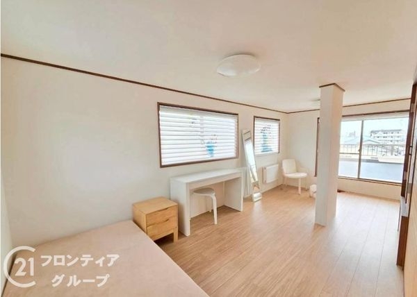 寝屋川市長栄寺町の中古一戸建て