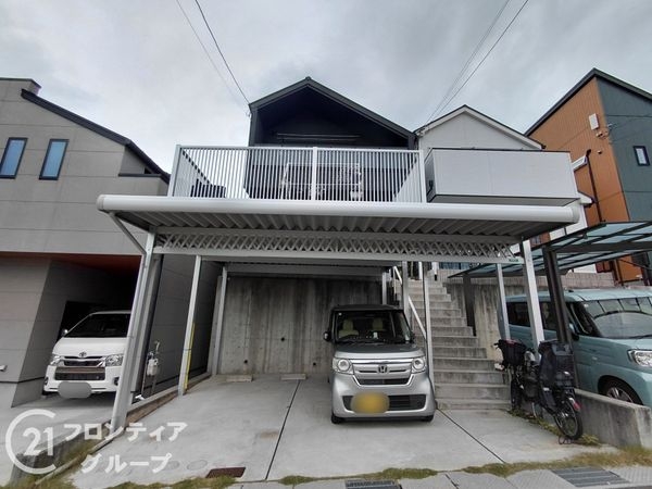 寝屋川市太秦緑が丘の中古一戸建て