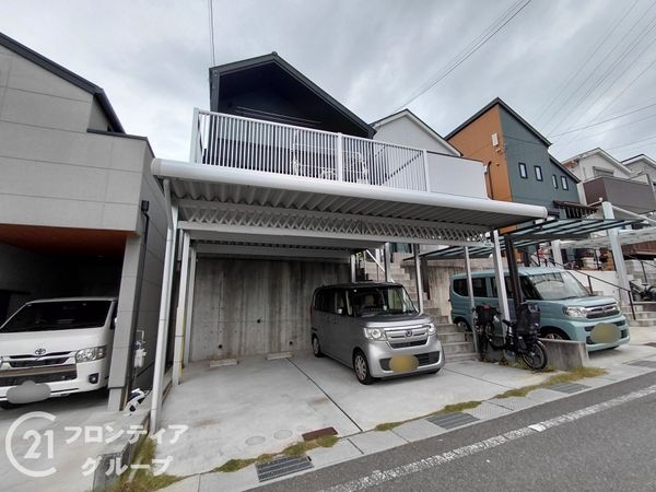 寝屋川市太秦緑が丘の中古一戸建て