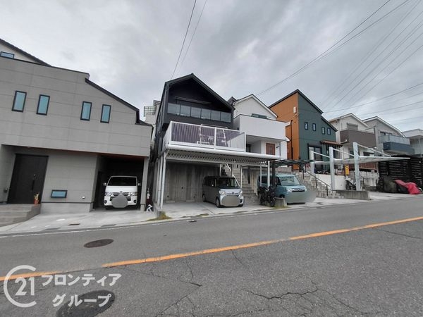 寝屋川市太秦緑が丘の中古一戸建て
