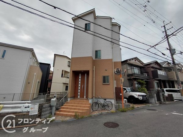 枚方市甲斐田新町の中古一戸建て