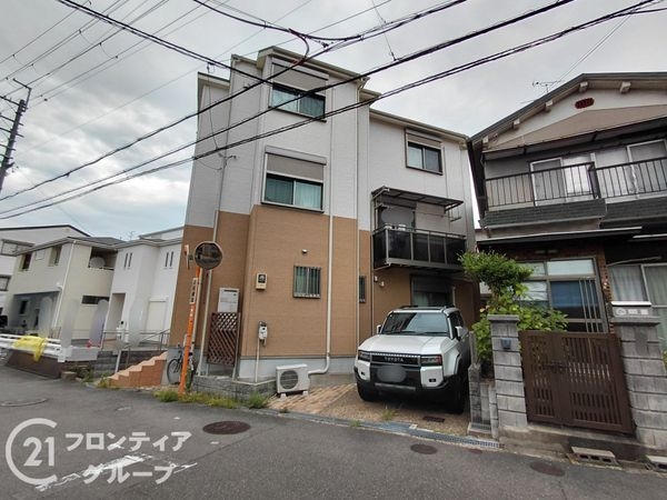 枚方市甲斐田新町の中古一戸建て