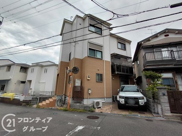 枚方市甲斐田新町の中古一戸建て