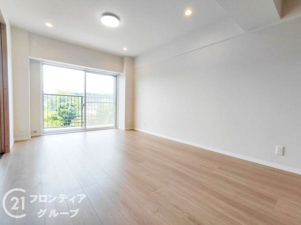 日商岩井香里ケ丘マンション　中古マンション