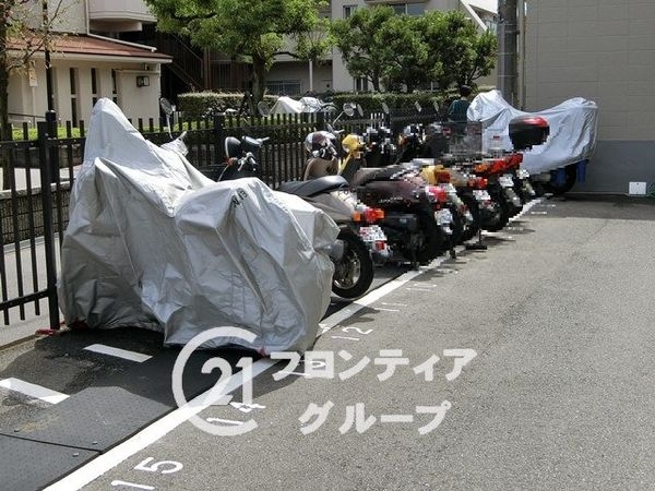 日商岩井香里ケ丘マンション　中古マンション