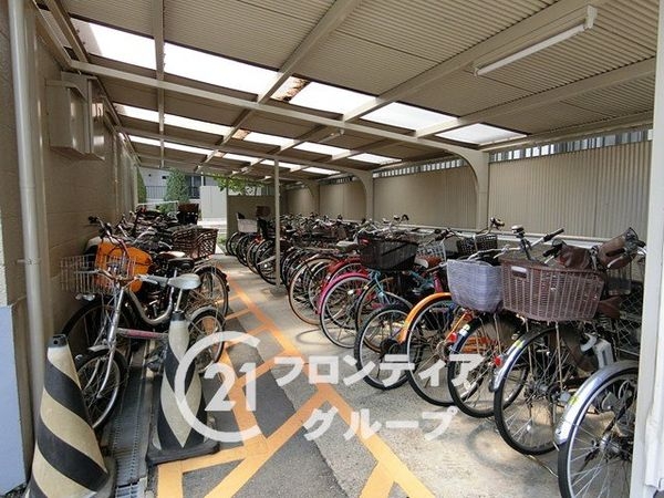 日商岩井香里ケ丘マンション　中古マンション