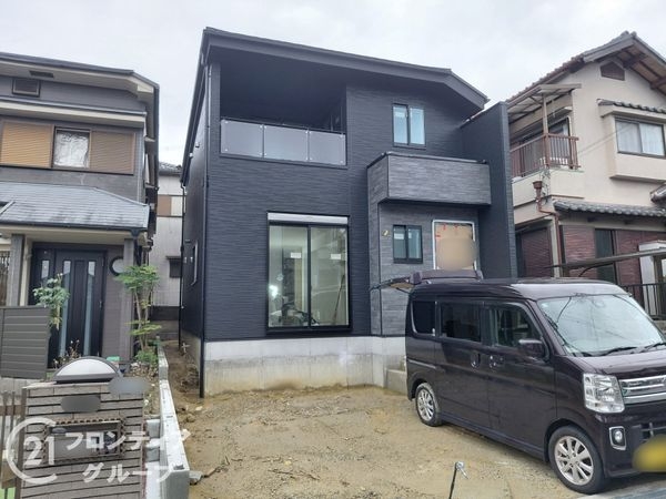寝屋川市成田東が丘　新築一戸建て　１期　１号棟