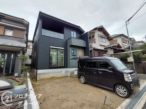 寝屋川市成田東が丘　新築一戸建て　１期　１号棟
