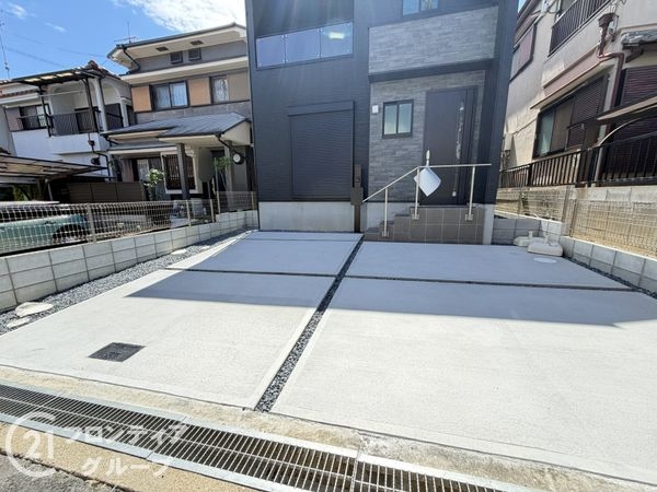 寝屋川市成田東が丘　新築一戸建て　１期　１号棟