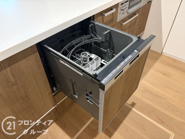 寝屋川市成田東が丘　新築一戸建て　１期　１号棟