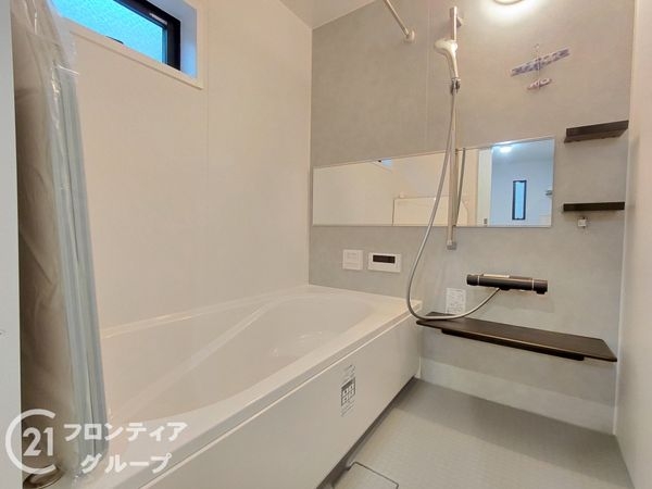 枚方市東中振１丁目　新築一戸建て　２１号地