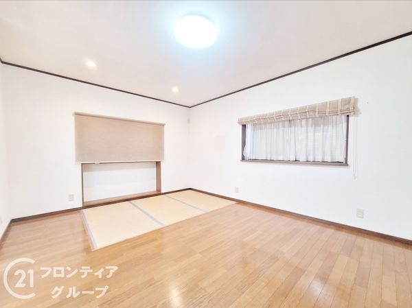 枚方市長尾家具町５丁目　中古一戸建て