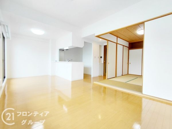 オークヒルズ香里弐番館　中古マンション
