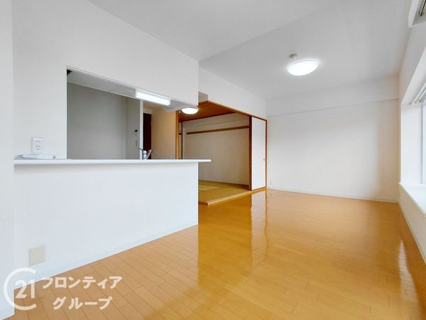 オークヒルズ香里弐番館　中古マンション