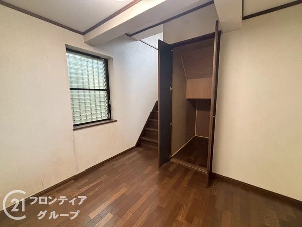 寝屋川市川勝町の中古一戸建て