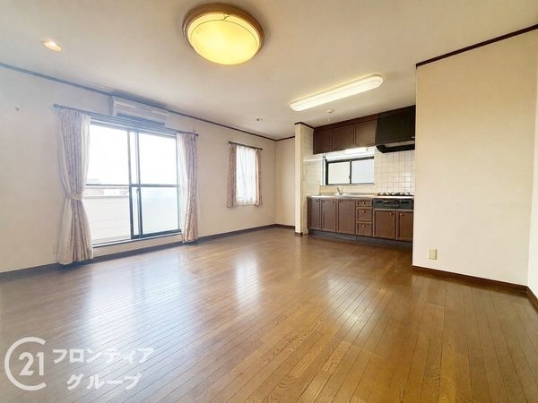 寝屋川市川勝町　中古一戸建て