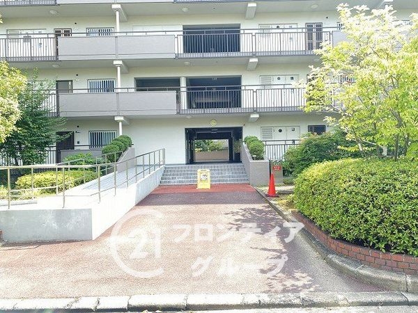 労住まきのハイツ３号棟　中古マンション