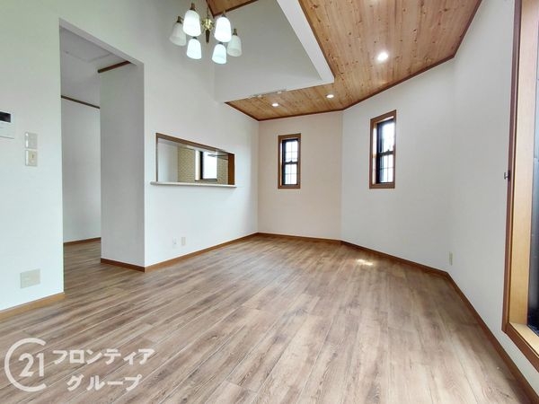 枚方市津田元町３丁目　中古一戸建て