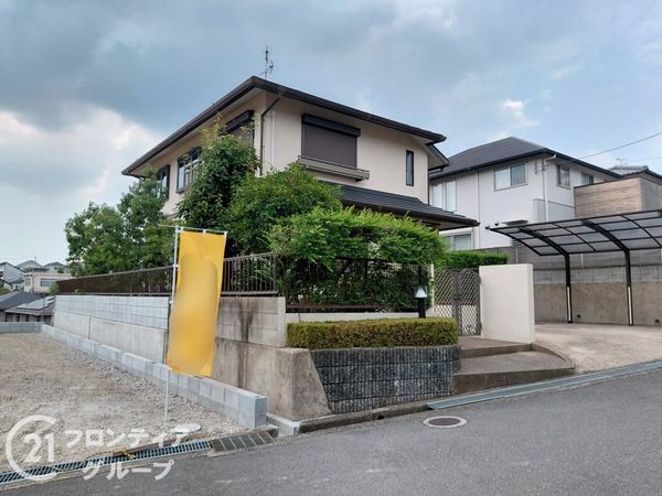 枚方市山之上西町の中古一戸建て