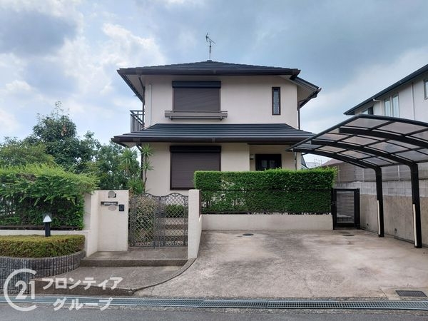 枚方市山之上西町の中古一戸建て
