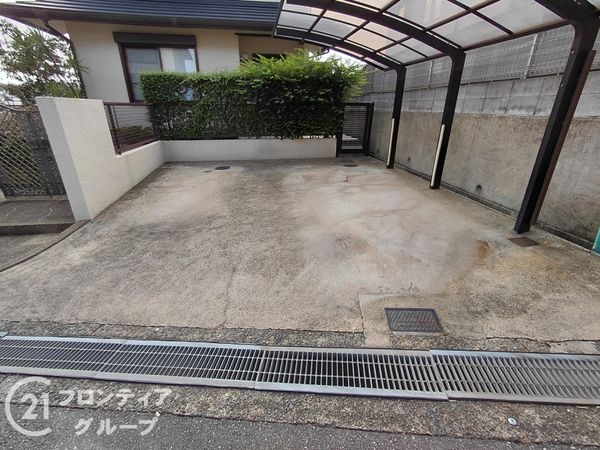 枚方市山之上西町の中古一戸建て