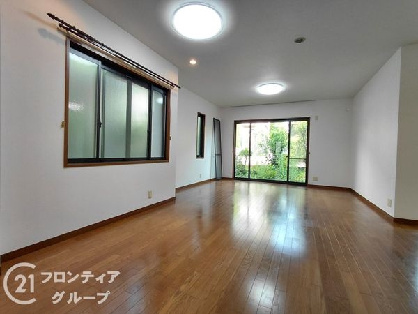 枚方市山之上西町の中古一戸建て