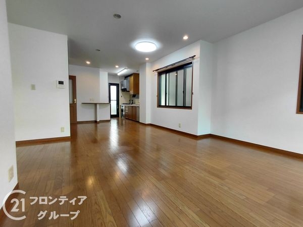 枚方市山之上西町の中古一戸建て