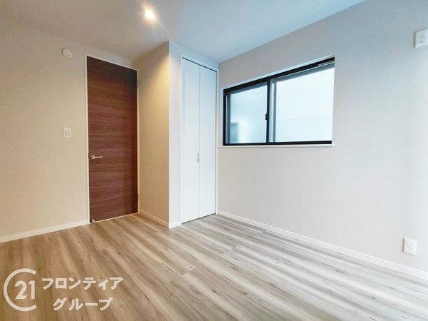 枚方市出口５丁目　新築一戸建て