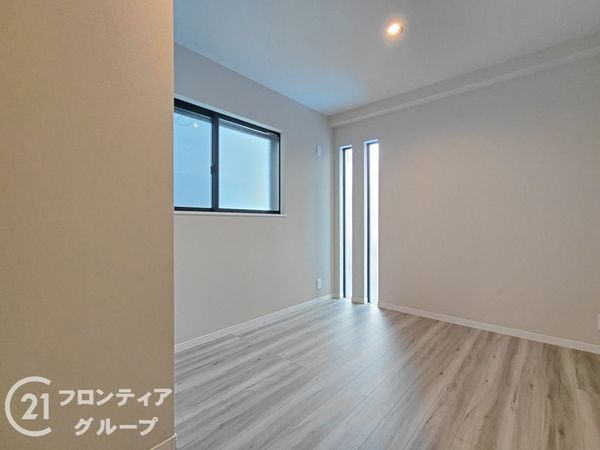 枚方市出口５丁目　新築一戸建て