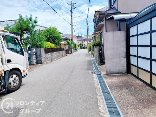 枚方市御殿山町　新築一戸建て　１期　2号棟