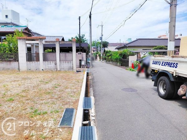 枚方市御殿山町　新築一戸建て　１期　2号棟