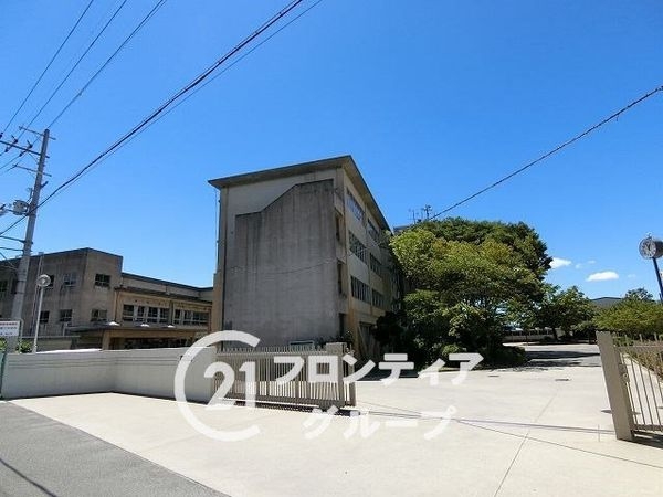 交野市星田３丁目　新築一戸建て　１期　１号地(交野市立第三中学校)
