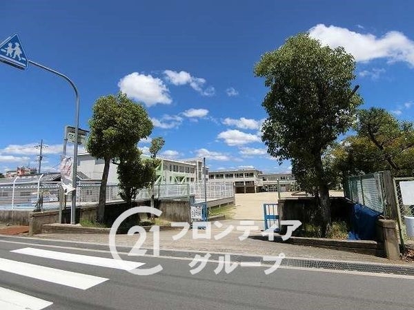 交野市星田３丁目　新築一戸建て　１期　３号地(交野市立星田小学校)