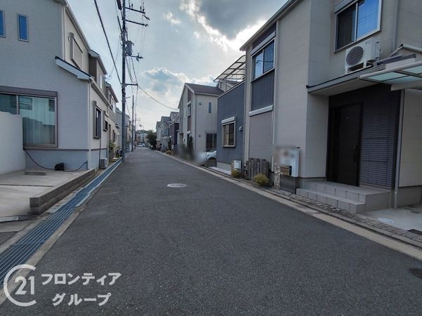枚方市香里ケ丘９丁目の中古一戸建て