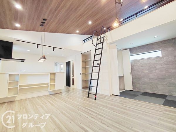 枚方市甲斐田新町の中古一戸建て