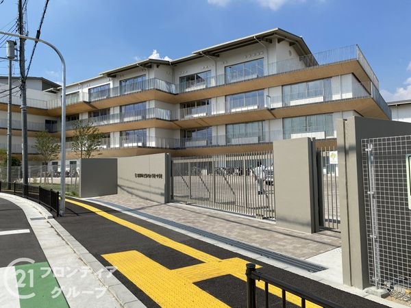 寝屋川東ファミリータウン中１番館　中古マンション(寝屋川市立望が丘小学校)