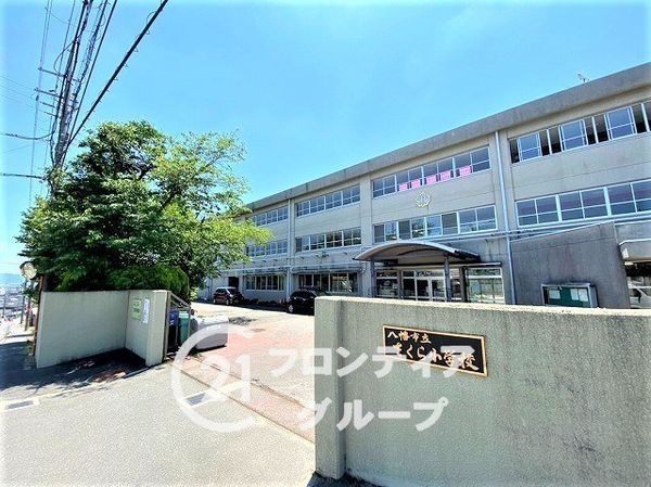男山第４住宅３０１号棟　　中古マンション(八幡市立さくら小学校)