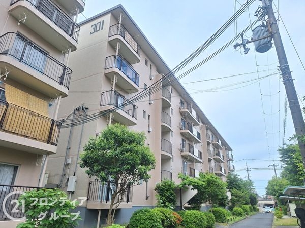 男山第４住宅３０１号棟　　中古マンション