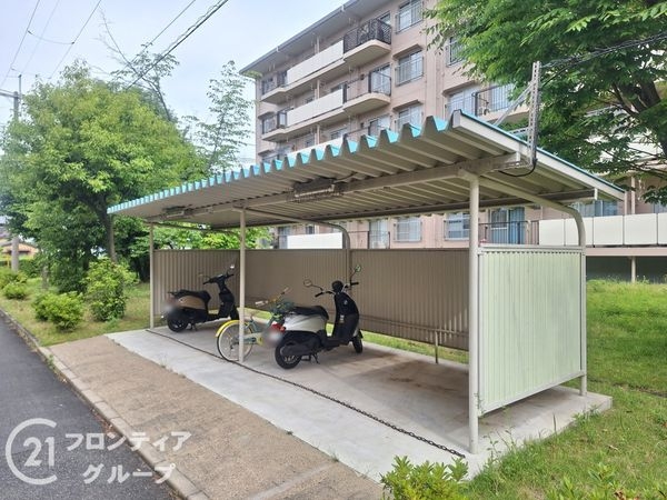 男山第４住宅３０１号棟　　中古マンション