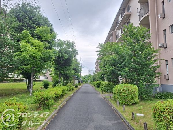 男山第４住宅３０１号棟　　中古マンション