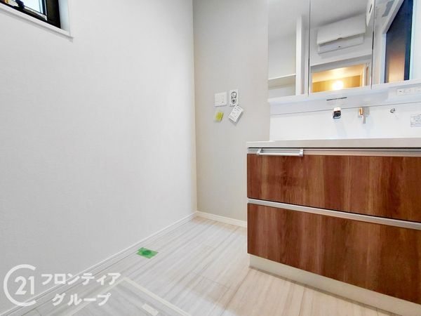 枚方市田宮本町　新築一戸建て