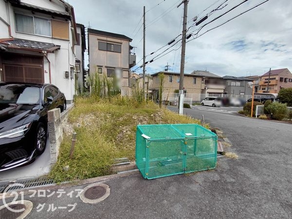 枚方市南中振２丁目　新築一戸建て　全１区画