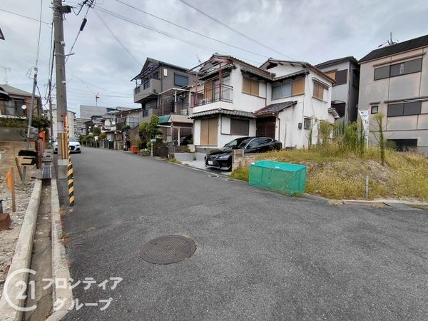 枚方市南中振２丁目　新築一戸建て　全１区画
