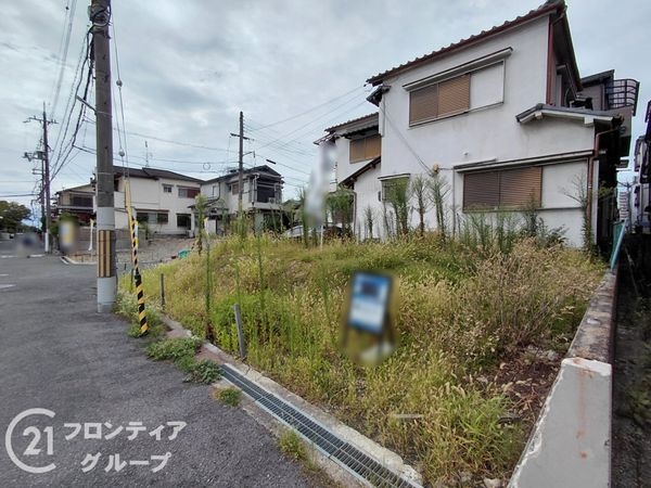 枚方市南中振２丁目　新築一戸建て　全１区画