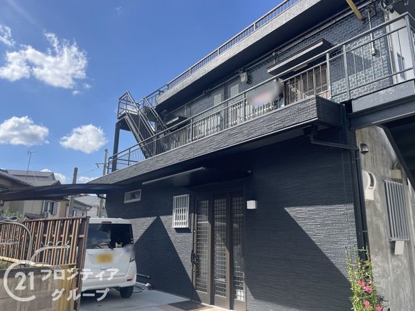 枚方市翠香園町　中古一戸建て