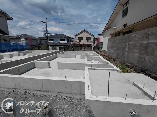 枚方市長尾東町３丁目　新築一戸建て　２号棟